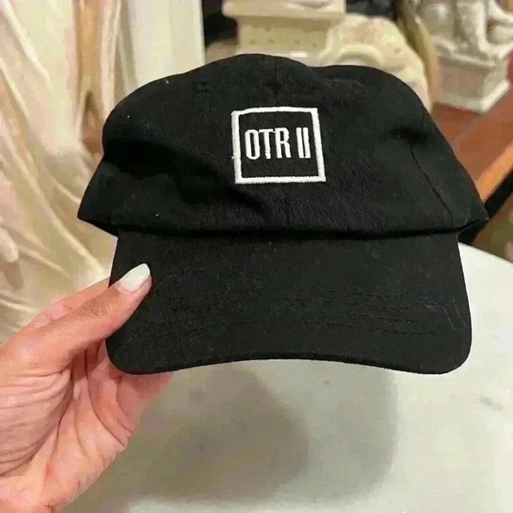 Beyonce Jay Z OTR II on the run world tour hat cap. - Picture 1 of 5